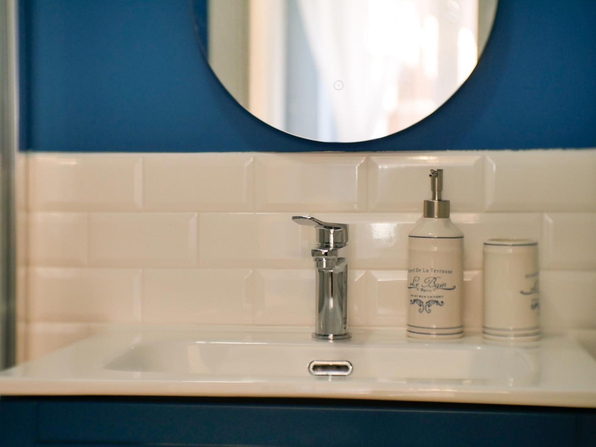 Lejlighed Chic Modern 2-bedroom Near Metro Rom