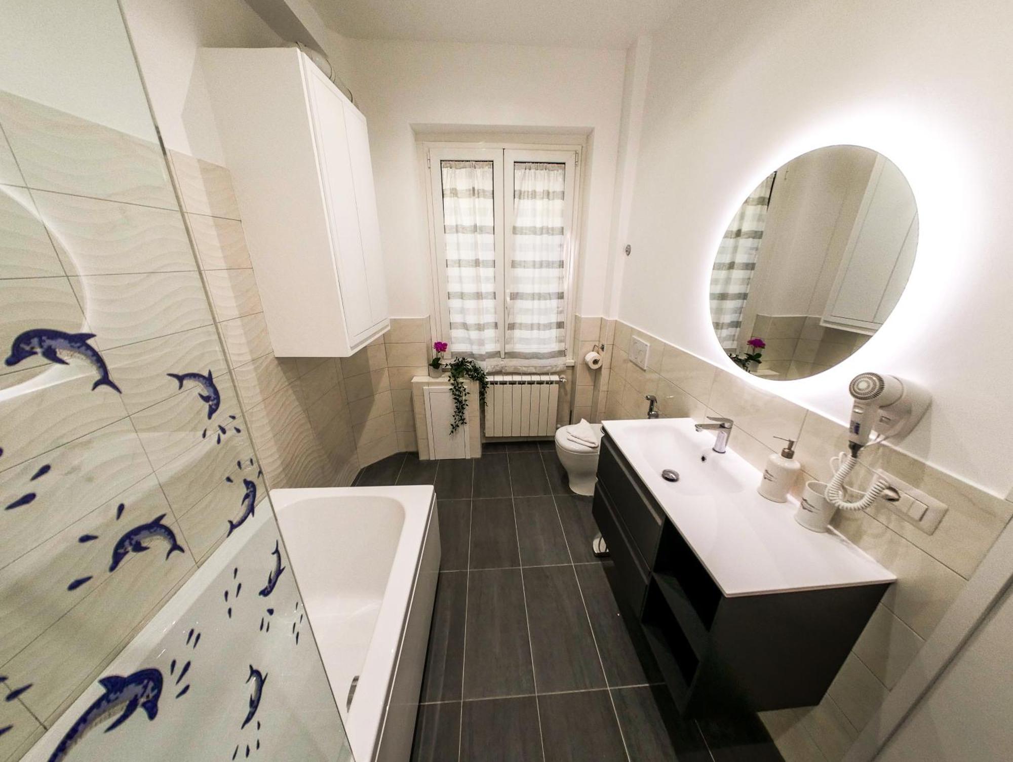 Lejlighed Chic Modern 2-bedroom Near Metro *